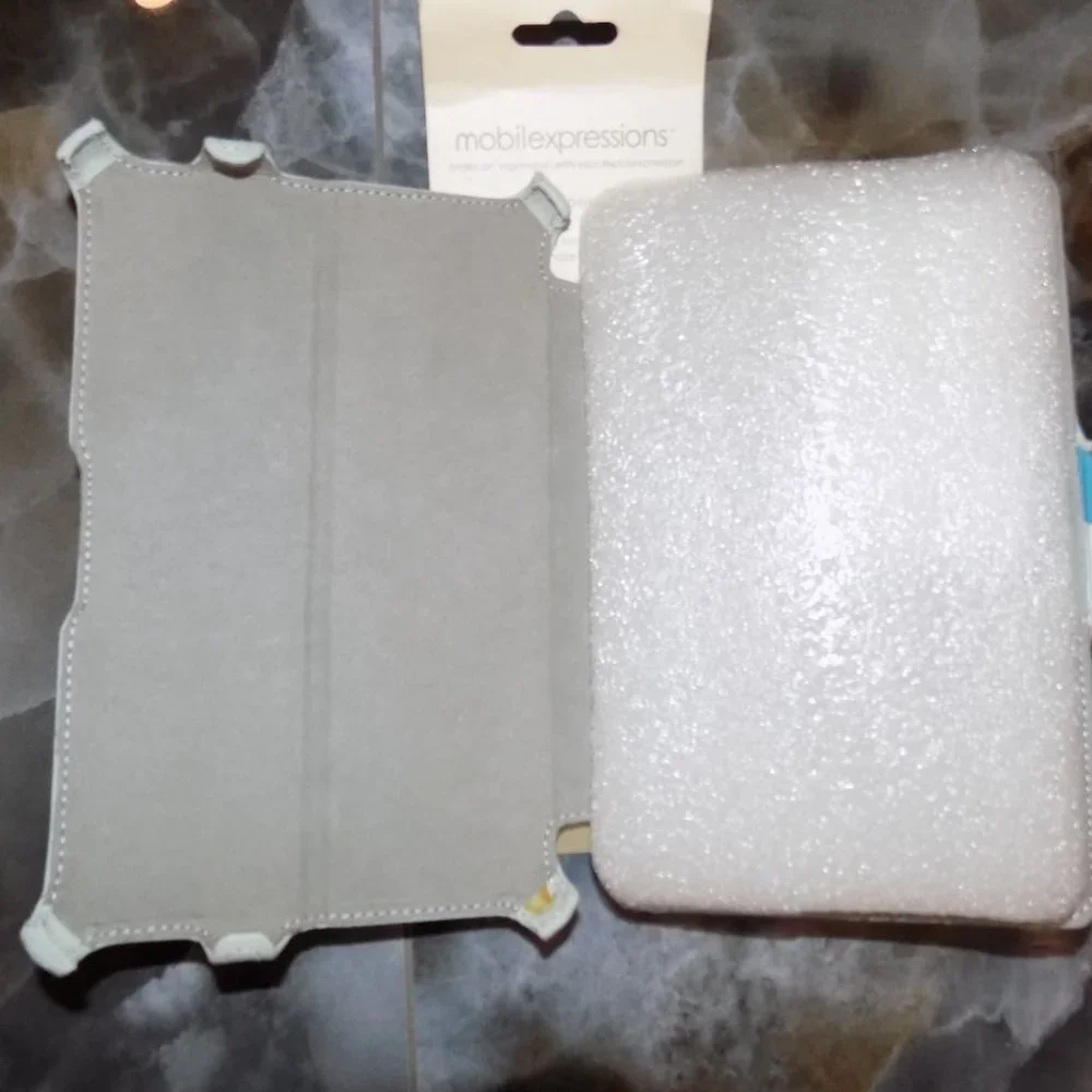 Mobilexpressions Kindle Fire Folio Case NEW